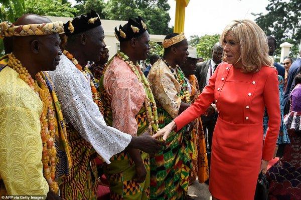 Macron'dan sömürgecilik itirafı