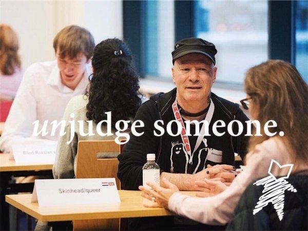 Materyali kitap değil insan olan İnsan Kütüphaneleri - The Human Library