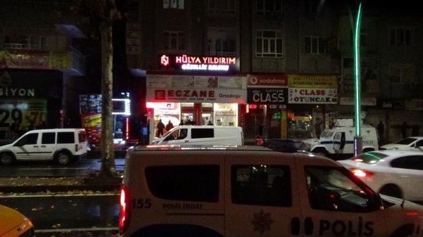 Diyarbakır'da kucağında bebek olan anneye silahlı saldırı