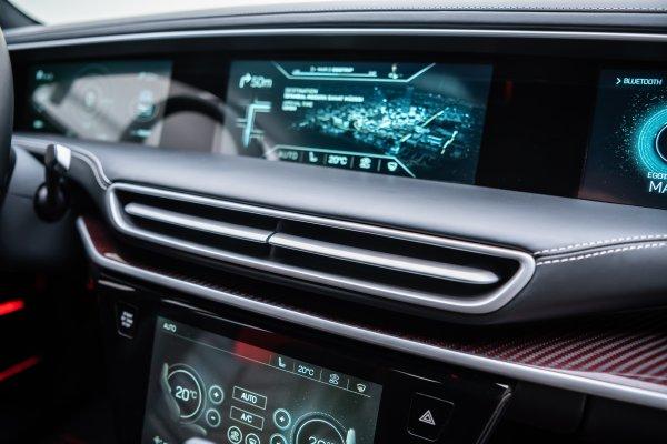 Yerli otomobilin fotoğrafları