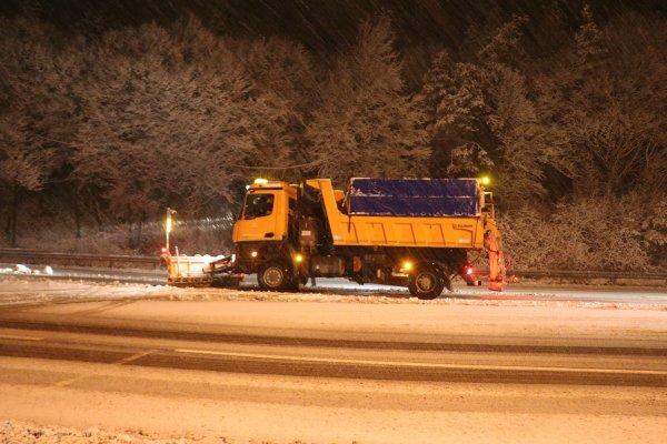 Bolu Dağı'nda kar yağışı etkisini artırdı
