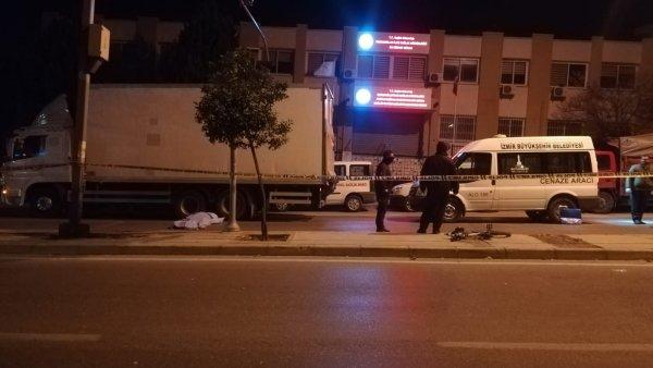 İzmir'de kamyon tekerlerine sıkışan genç öldü