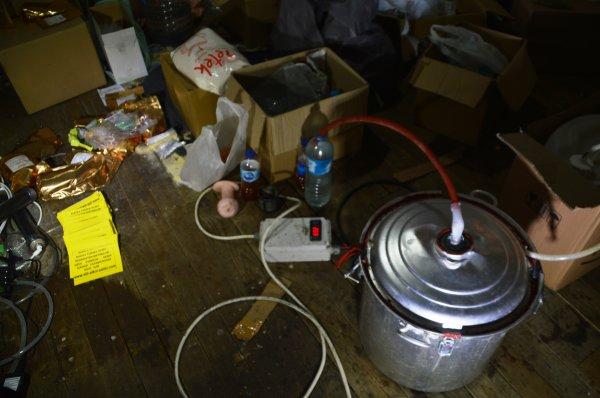 Gaziosmanpaşa'da kaçak içki operasyonu