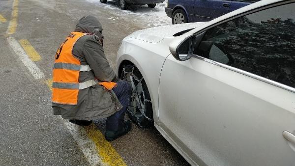 Uludağ'a tatilci akını; 5 kilometre araç kuyruğu oluştu