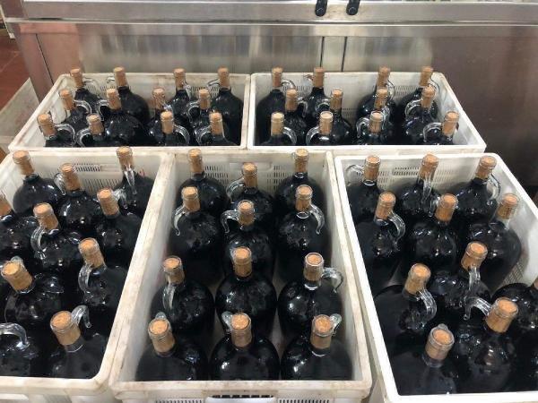 355 ton sahte şarabın üretildiği fabrika mühürlendi