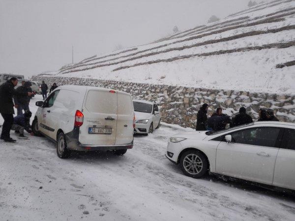 Denizli'de 20 aracın karıştığı zincirleme kaza
