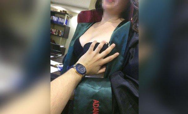 Adana'da cübbeyle erotik poz