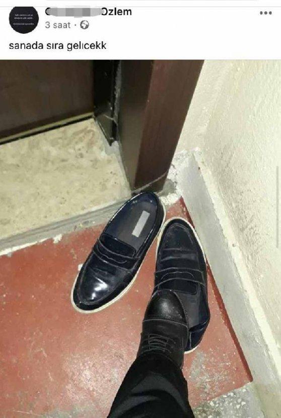 Eşinin ayakkabısına basarak 'sıra sana da gelecek' dedi