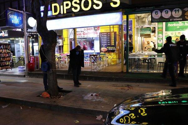 Burdur'da bıçaklı kavga, güvenlik kamerasına yansıdı