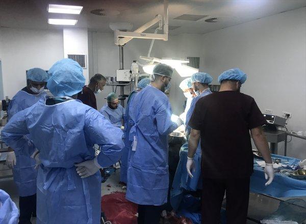 Hafter Libya'da askeri okulu vurdu