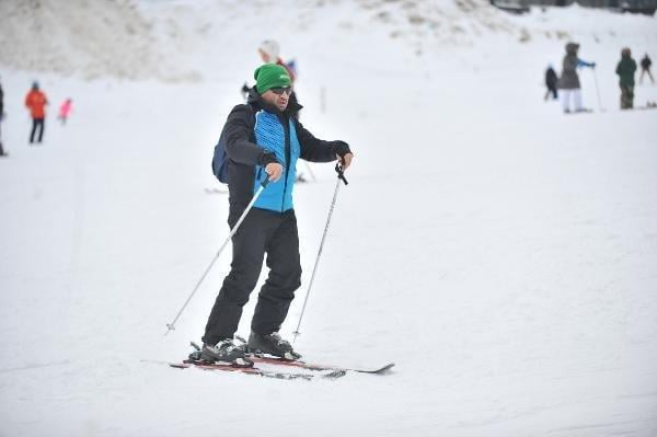 Kayak merkezlerinde kar kalınlığı 100 santimi geçti