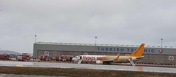 Sabiha Gökçen'de yolcu uçağı pistten çıktı