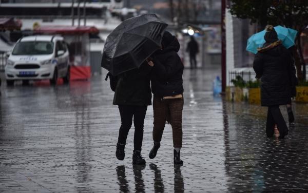 İBB, fırtınanın İstanbul'da yarattığı bilançoyu duyurdu