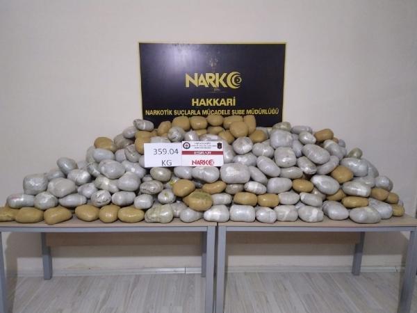 Hakkari'de 359 kilo esrar ele geçirildi
