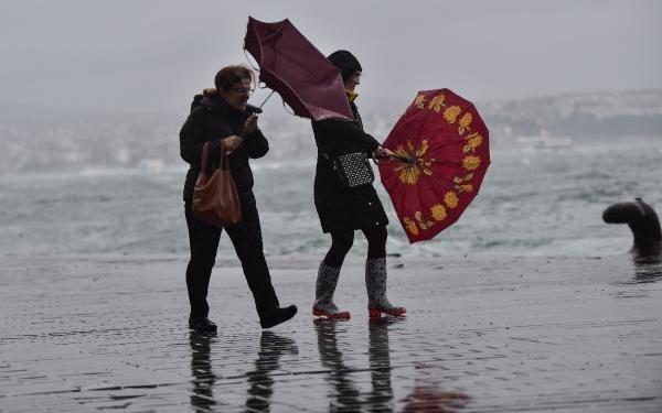 İBB, fırtınanın İstanbul'da yarattığı bilançoyu duyurdu