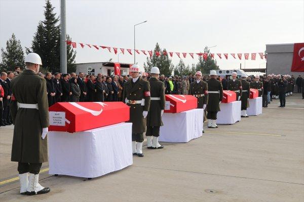 Şehit askerler, törenle memleketlerine uğurlandı