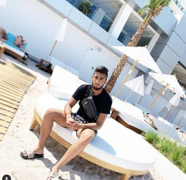 İngiltere’de dolandırıcı 3.5 milyon sterlinlik vurgun yaptı