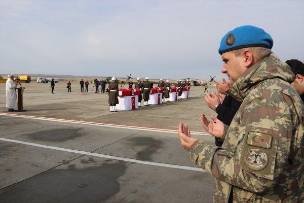 Şehit askerler, törenle memleketlerine uğurlandı