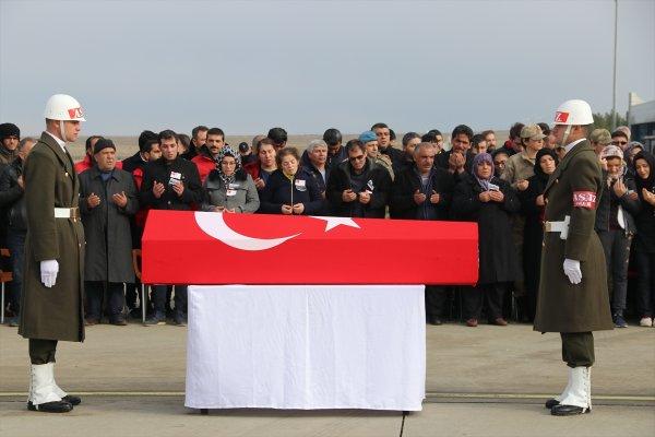 Şehit askerler, törenle memleketlerine uğurlandı