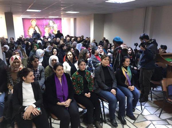 HDP'li vekiller 3 PKK'lı teröristi andı