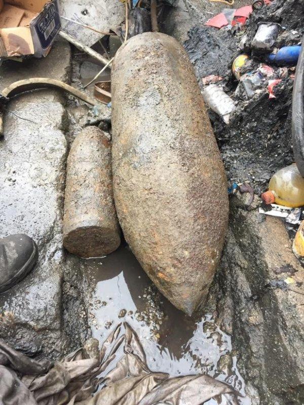 Kazıda buldukları topu satıp kebap ziyafeti çektiler