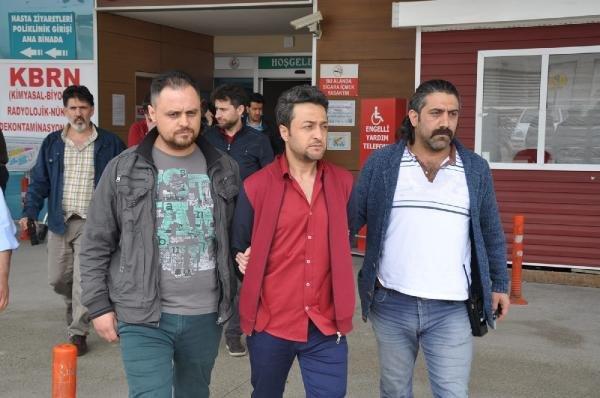 Katil zanlısının yakınları duruşma çıkışı saldırdı