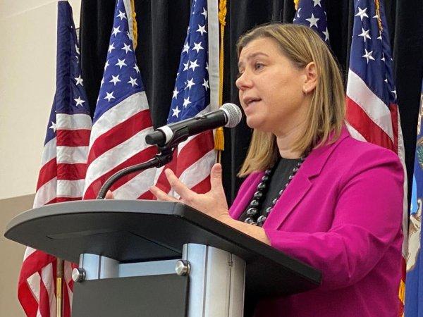 ABD Temsilciler Meclisi Trump'ın yetkilerini kısıtladı