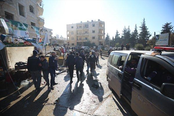 Esad rejiminden İdlib'e hava saldırısı: 17 ölü