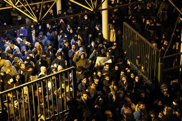 İran'da rejim karşıtı gösteri