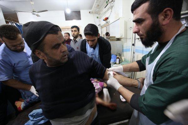 Esad rejiminden İdlib'e hava saldırısı: 17 ölü