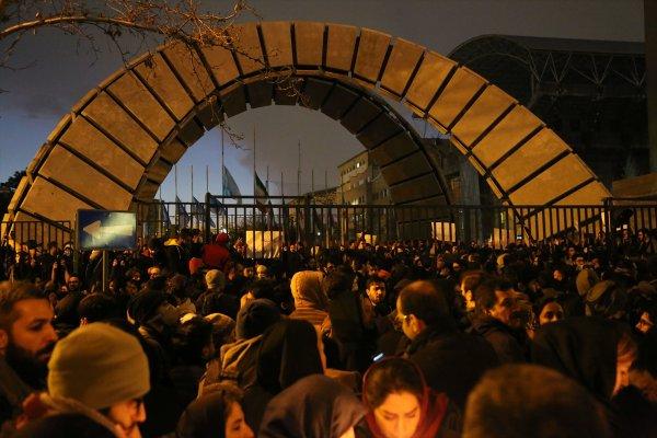 İran'da rejim karşıtı gösteri