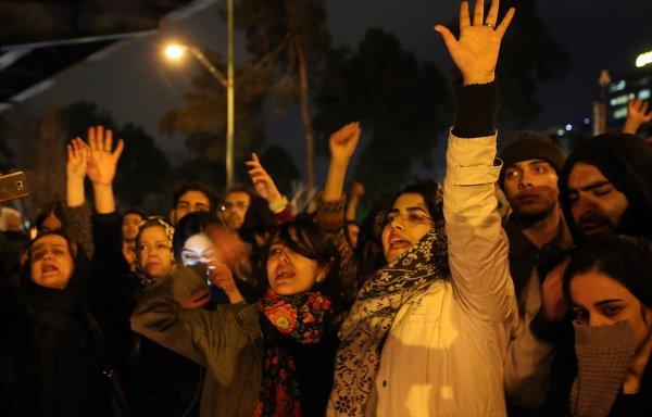 İran'da rejim karşıtı gösteri