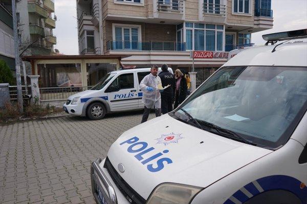 20 yaşındaki genç babasını silahla vurarak öldürdü