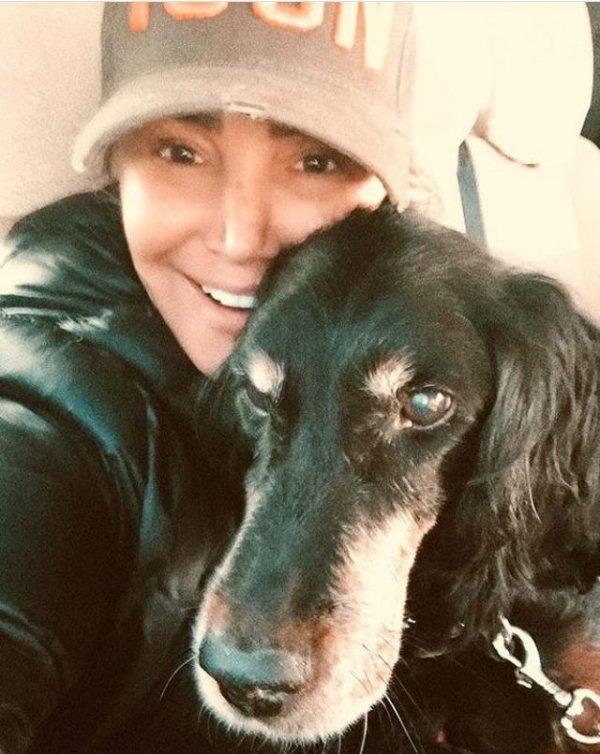 Yonca Evcimik mutluluktan ağladı