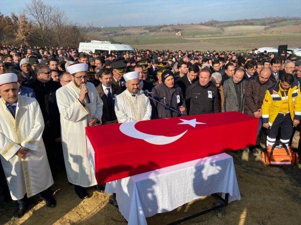 Şehit uzman çavuş, Edirne'de gözyaşlarıyla uğurlandı