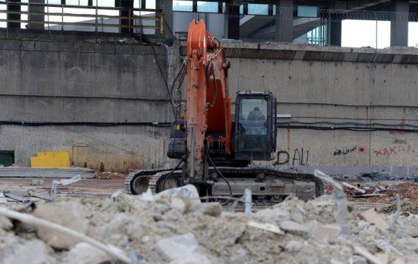 Atatürk Havalimanı kargo bölümünde yıkım bitti