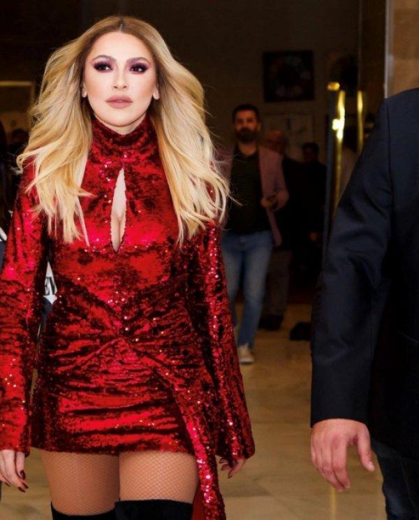 Hadise konserinde sitem etti