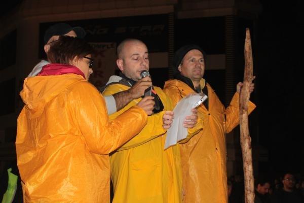 KKTC’de sarı yeleklerle 'yolları yapın' eylemi