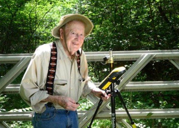 ABD'nin en yaşlı çalışanı çalışmayı bıraktı