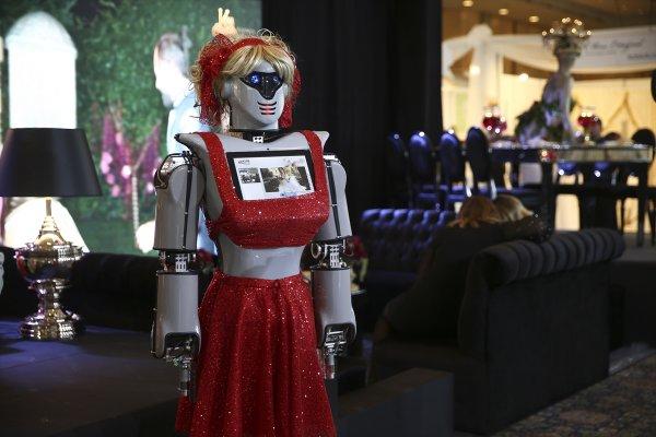 Kına gecelerinde robotlar kullanılacak
