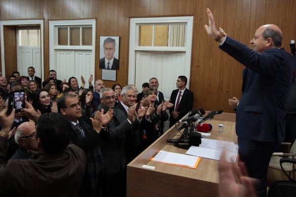 KKTC'de Başbakan Tatar, cumhurbaşkanı adayı oldu