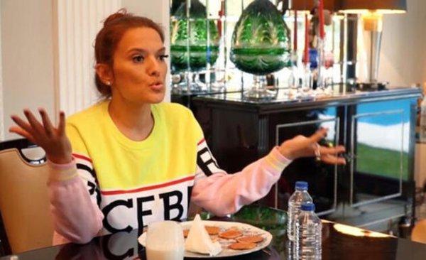 İzzet Yıldızhan: Demet Akalın hain