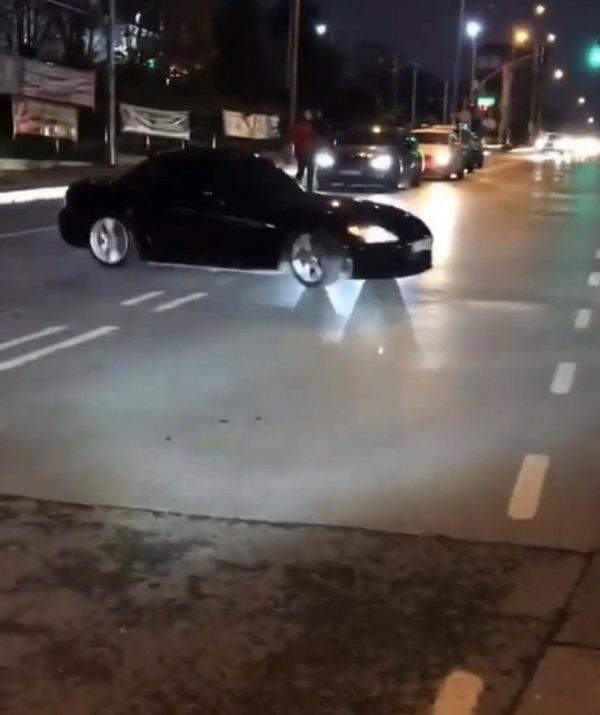 İstanbul'da asker uğurlama konvoyunda drift terörü