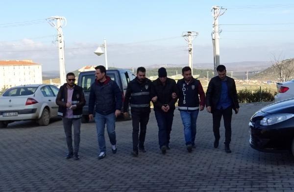 Kızını öldürüp parçalara ayıran baba, suçunu inkar etti