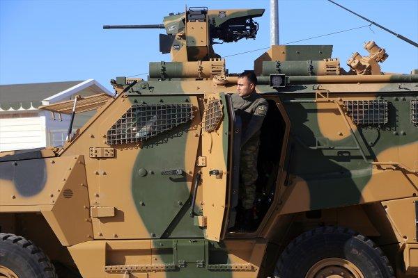 Suriye sınırına asker takviye edildi