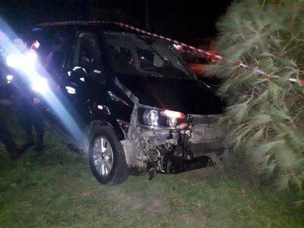 İzmir'de minibüs ile tırın çarpışması sonucu 1 kişi öldü