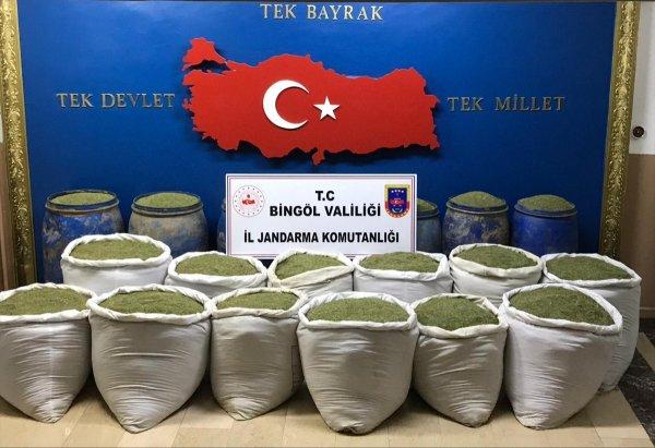 Diyarbakır'da ortak operasyon: 1 ton 351 kilogram esrar