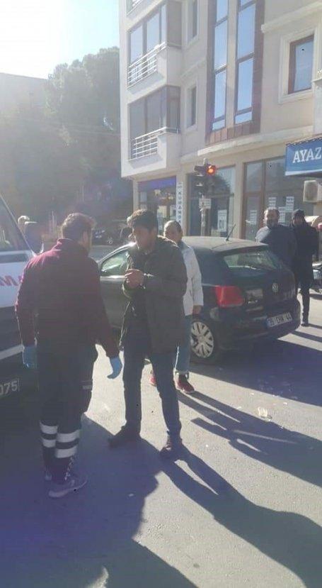 Alkollü sürücü kırmızı ışıkta bekleyen araçlara çarptı