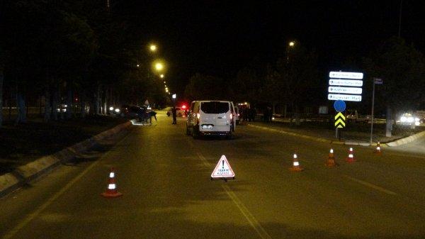 Kız kaçıran uzman çavuş takip edilince kaza yaptı