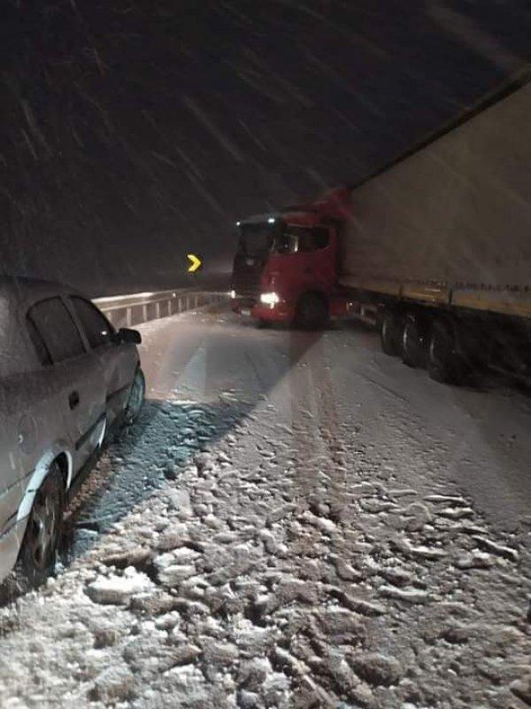 Kütahya'da zincirleme trafik kazası: 4 yaralı